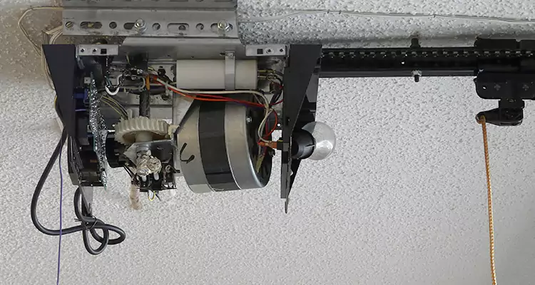 Emergency Garage Door Opener Repair in Rockledge, FL