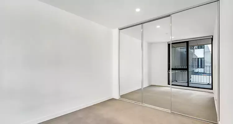 Why Homeowners Choose Us for Sliding Mirror Door Replacement in Rockledge, FL