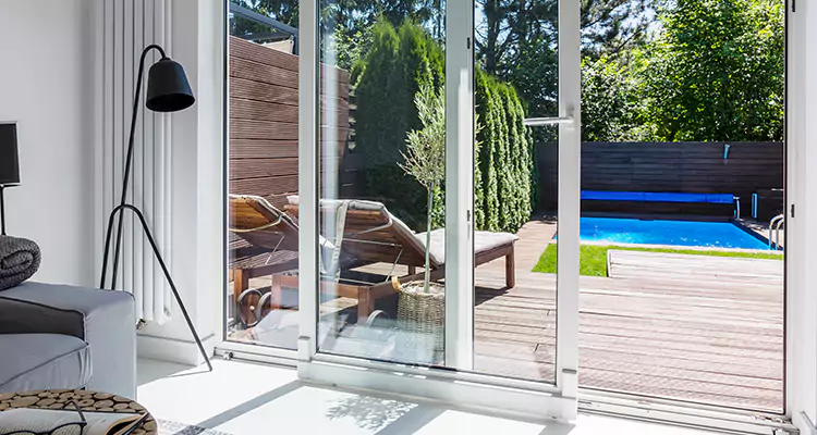 Fixing A Sliding Screen Door Roller in Rockledge, FL