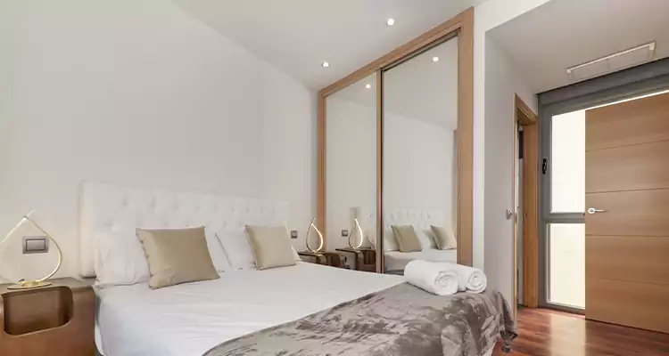 Sliding Wardrobe Door Mirror Replacement in Rockledge, FL